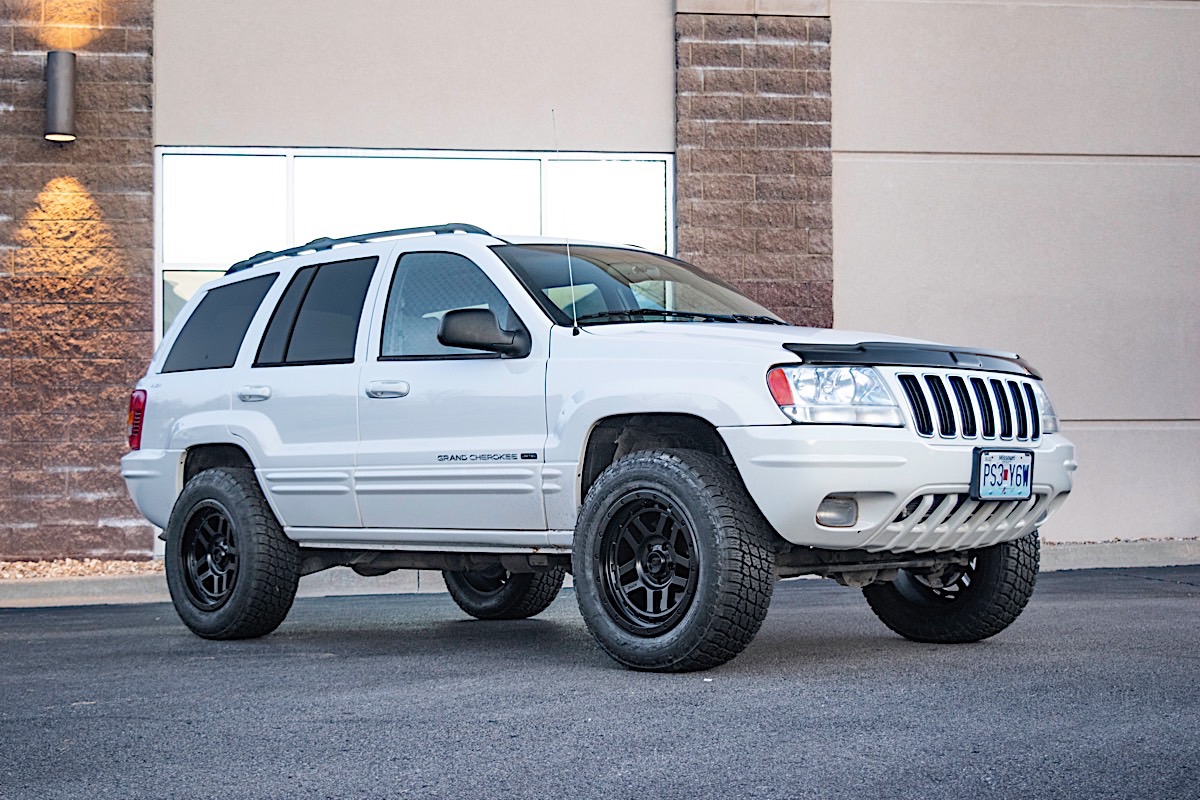 Jeep Grand Cherokee with XD Wheels XD140 Recon